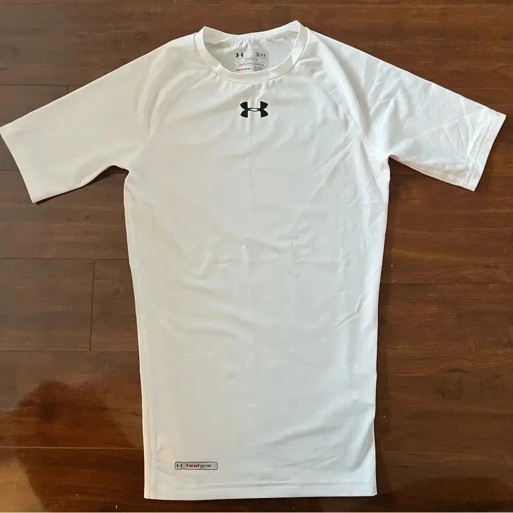 Under  Armour tshirt